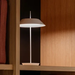Vibia Mayfair Mini 5495 LED Akkuleuchte