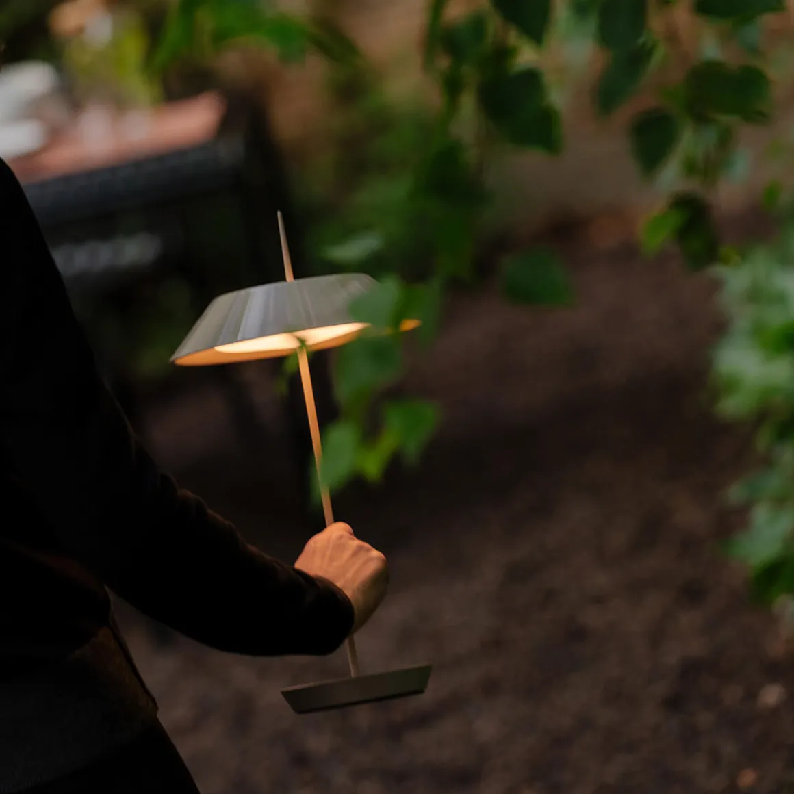 Vibia Mayfair Mini 5495 LED Akkuleuchte