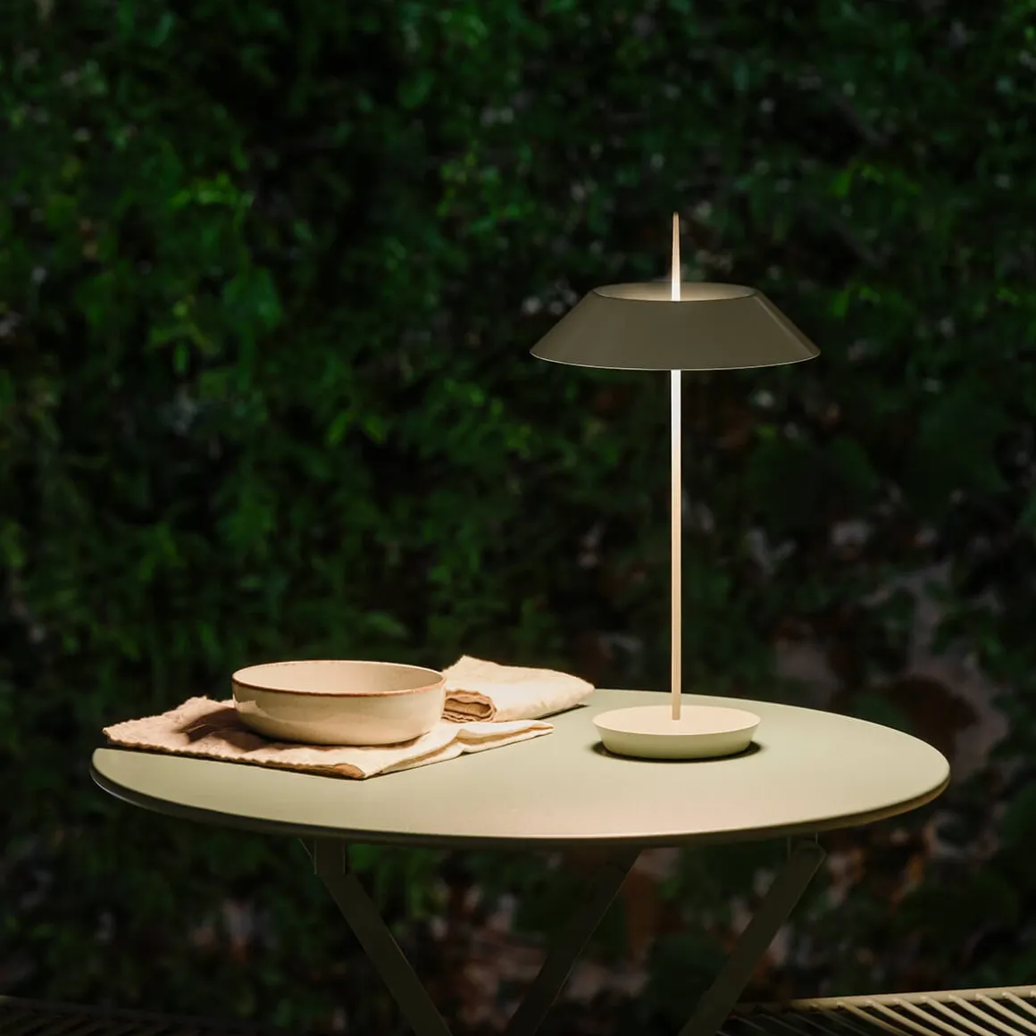 Vibia Mayfair Mini 5495 LED Akkuleuchte