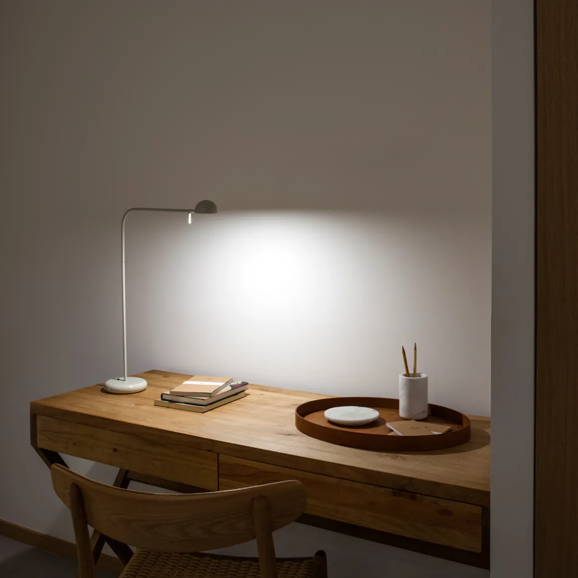 Vibia Pin 1655 LED Tischleuchte