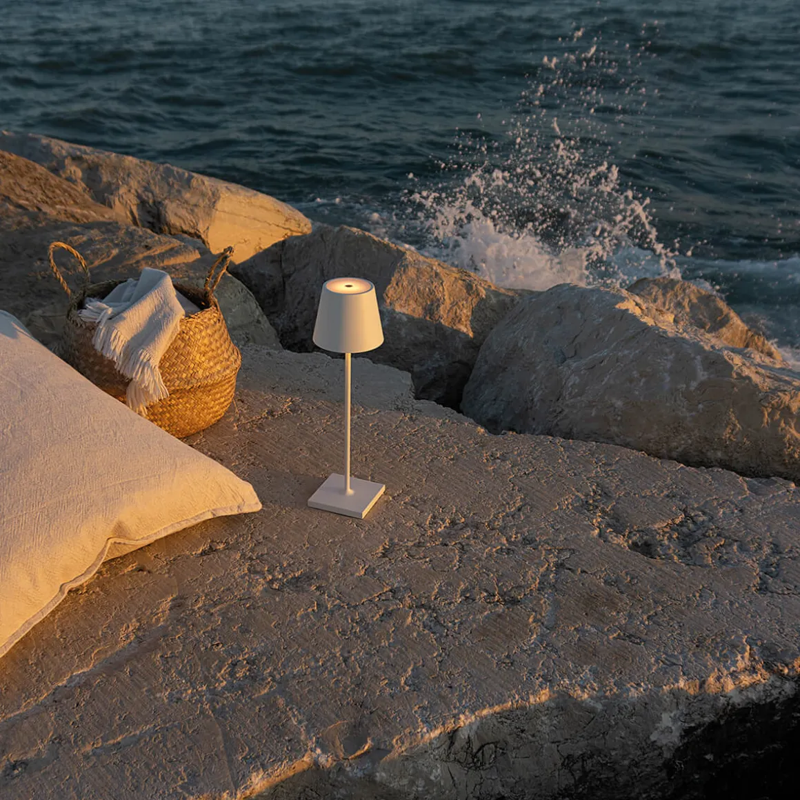 Zafferano AiLati Poldina Pro LED Akkuleuchte