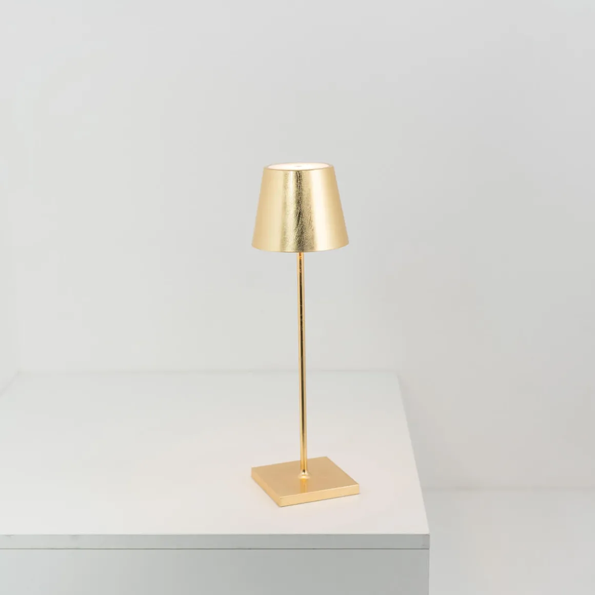 Zafferano AiLati Poldina Pro LED Akkuleuchte