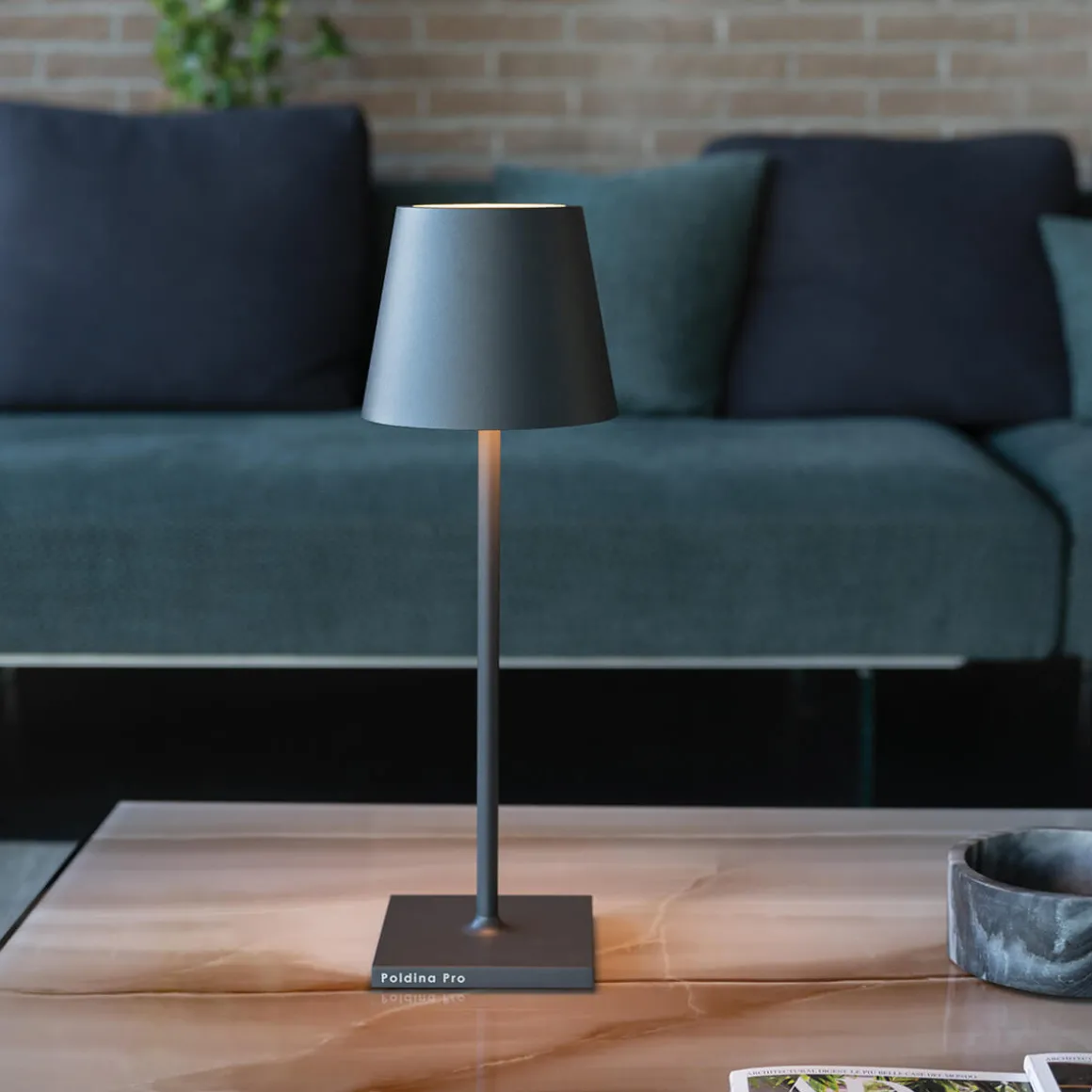 Zafferano AiLati Poldina L desk Pro LED Akkuleuchte