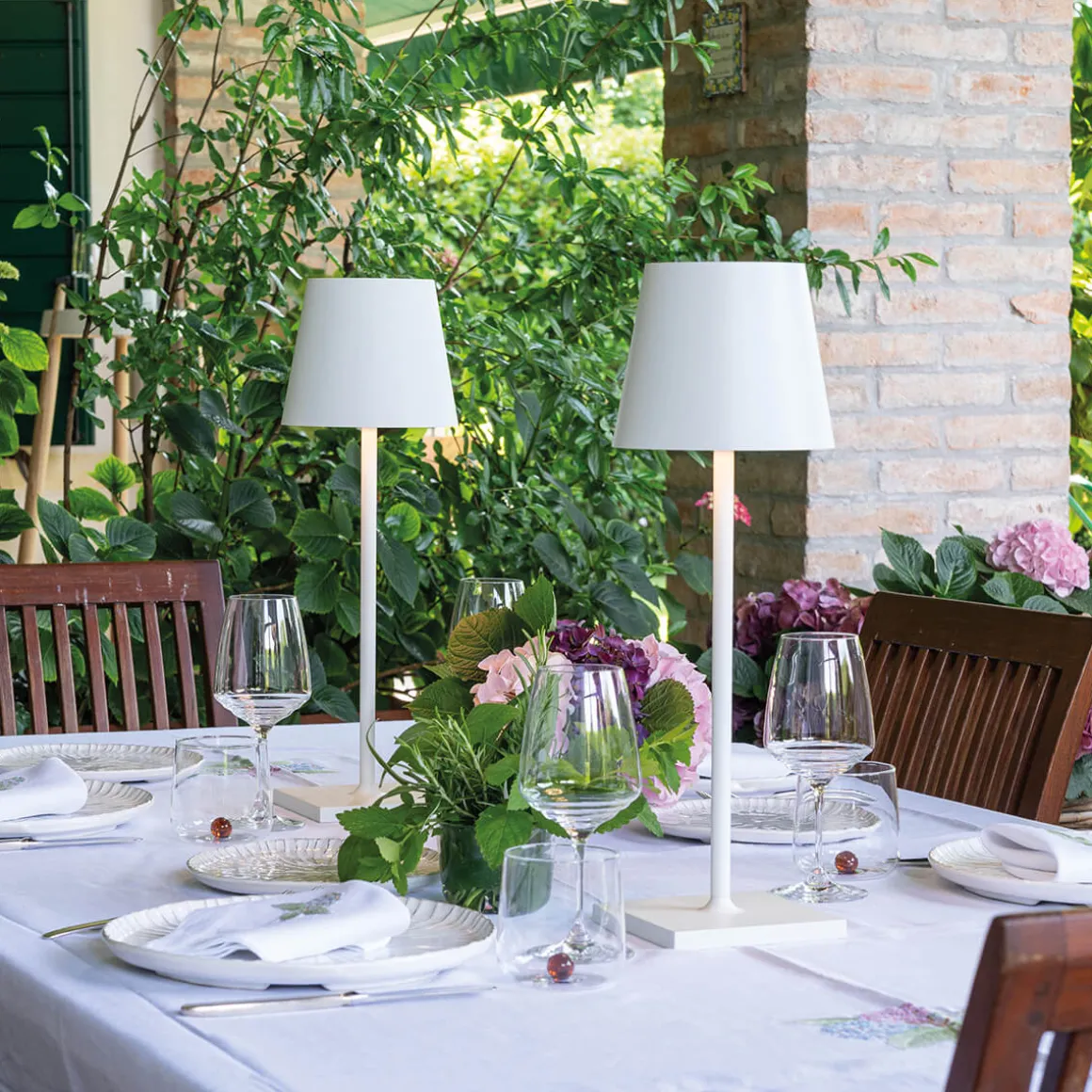 Zafferano AiLati Poldina L desk Pro LED Akkuleuchte