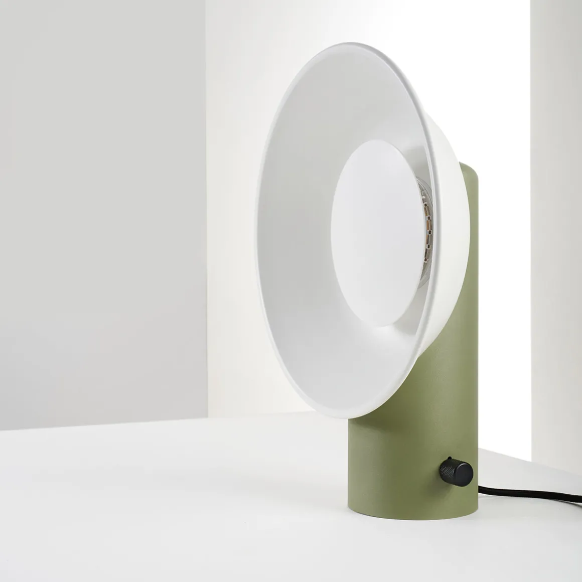 Zava Reverb LED Tischleuchte