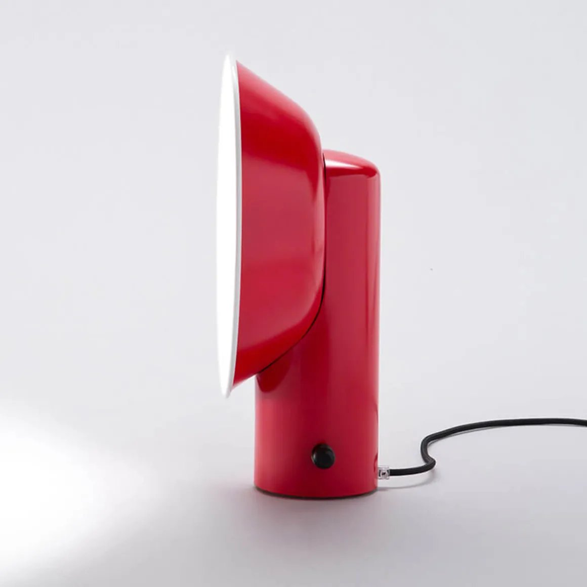 Zava Reverb LED Tischleuchte