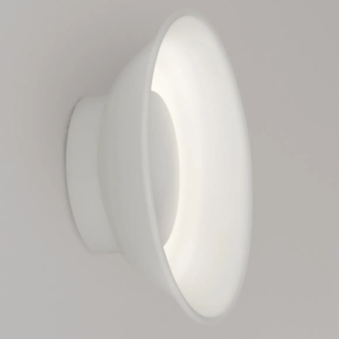 Zava Reverb LED Wand- / Deckenleuchte