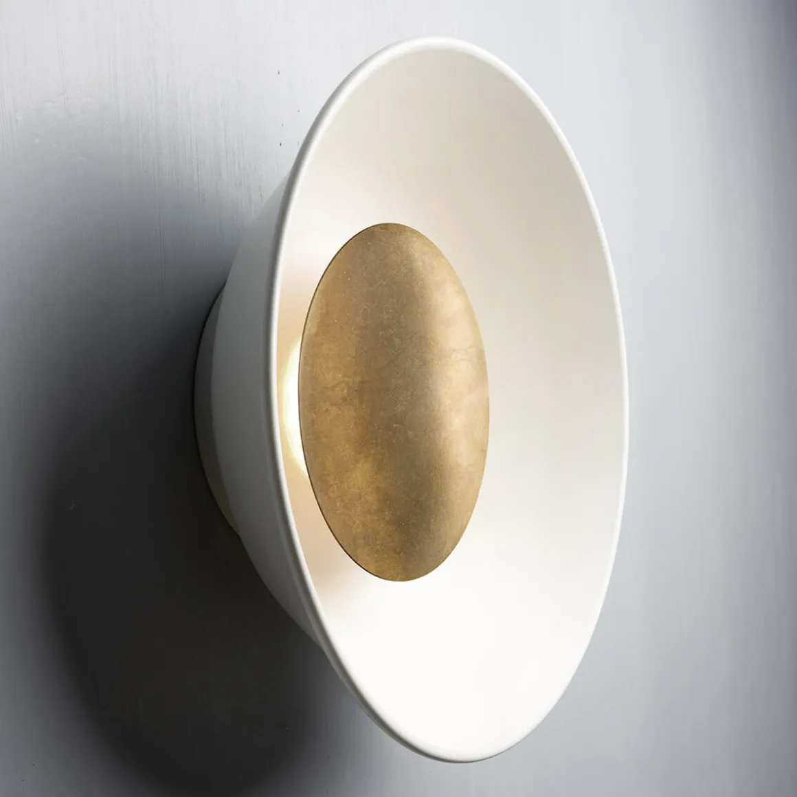 Zava Reverb LED Wand- / Deckenleuchte