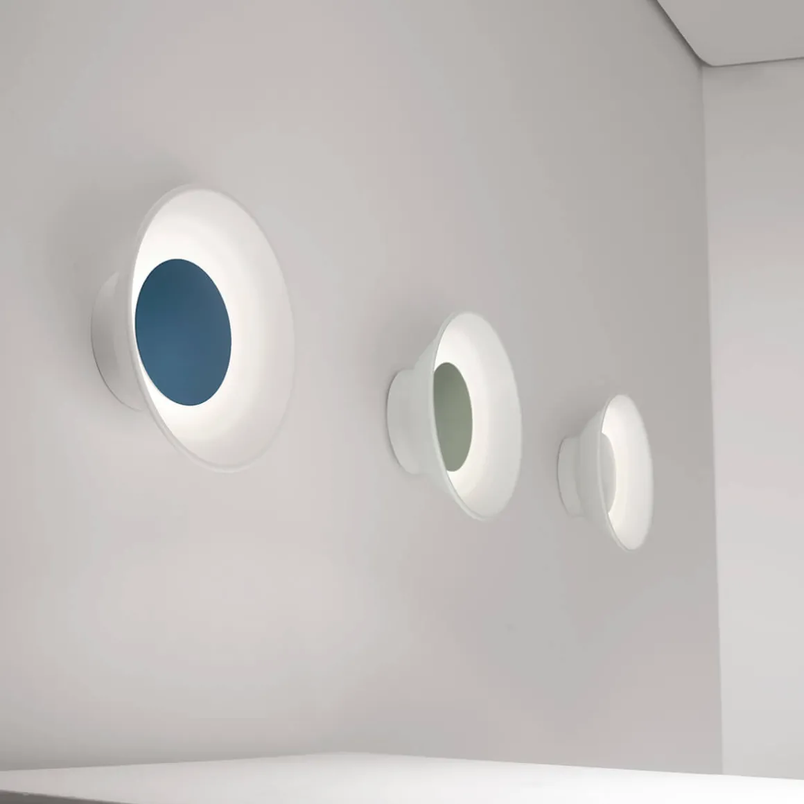 Zava Reverb LED Wand- / Deckenleuchte